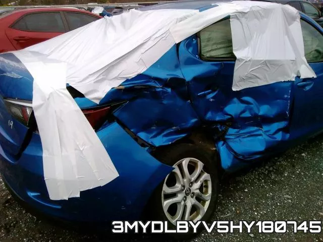 3MYDLBYV5HY180745_9.webp