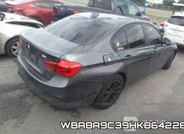 WBA8A9C39HK864228_4.webp