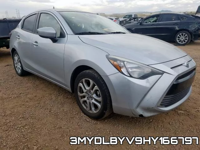 3MYDLBYV9HY166797_1.webp