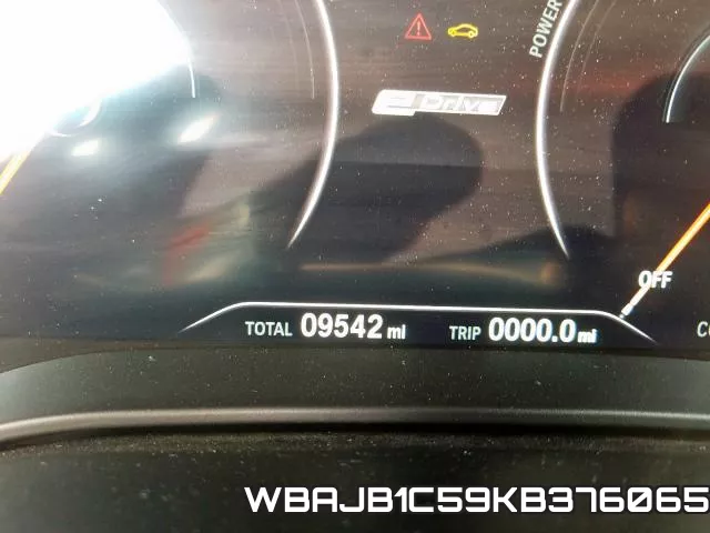 WBAJB1C59KB376065_8.webp