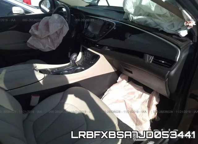 LRBFXBSA7JD053441_5.webp