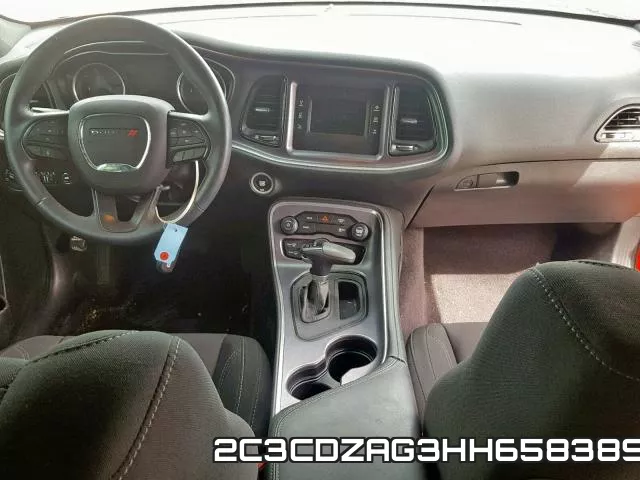 2C3CDZAG3HH658389_9.webp
