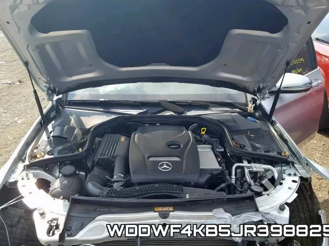 WDDWF4KB5JR398825_7.webp