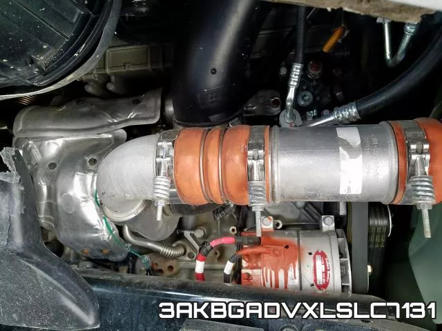3AKBGADVXLSLC7131_7.webp