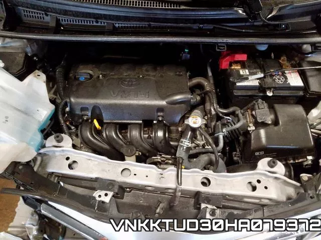 VNKKTUD30HA079372_7.webp