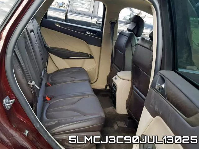 5LMCJ3C90JUL13025_6.webp