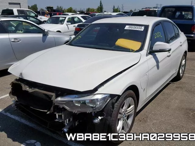 WBA8E1C38HA029958_2.webp