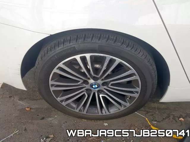 WBAJA9C57JB250741_9.webp