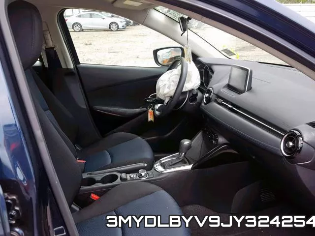 3MYDLBYV9JY324254_5.webp