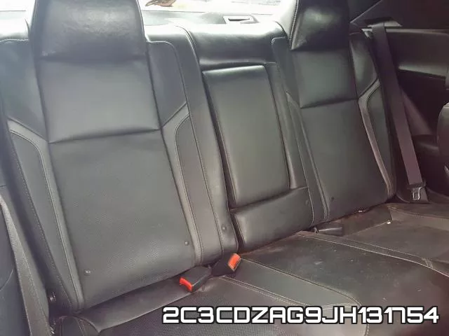 2C3CDZAG9JH131754_6.webp