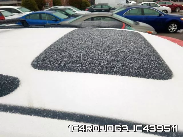 1C4RDJDG3JC439511_9.webp