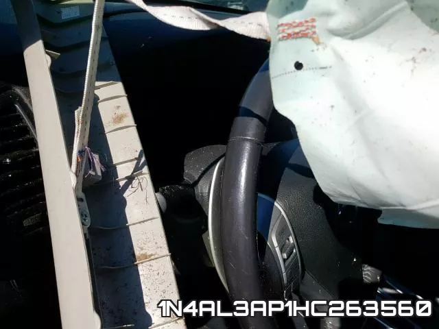 1N4AL3AP1HC263560_8.webp
