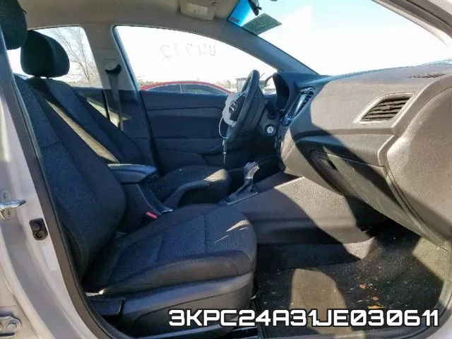 3KPC24A31JE030611_5.webp