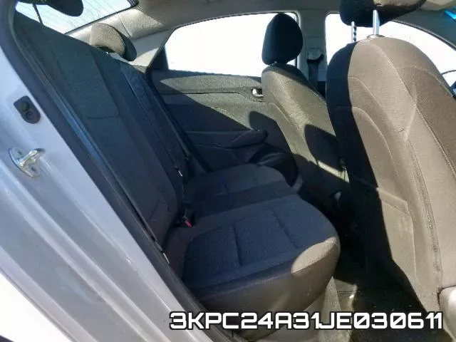 3KPC24A31JE030611_6.webp