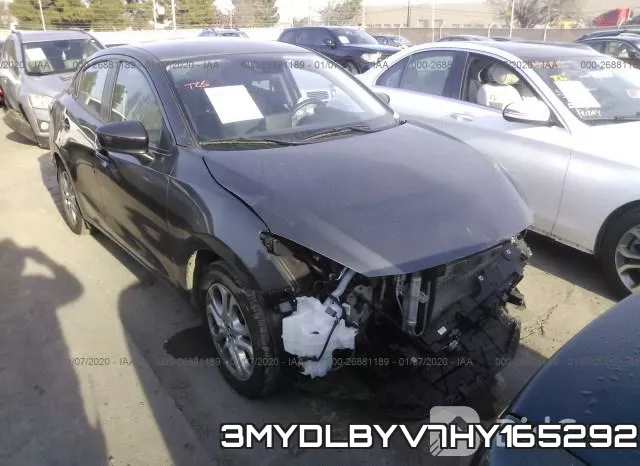 3MYDLBYV7HY165292_1.webp