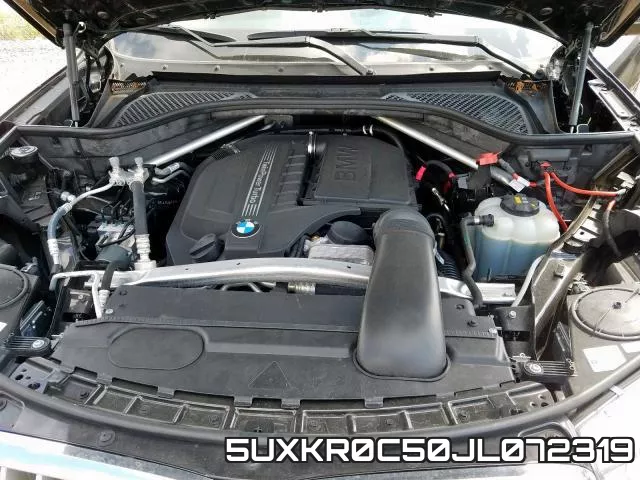 5UXKR0C50JL072319_7.webp