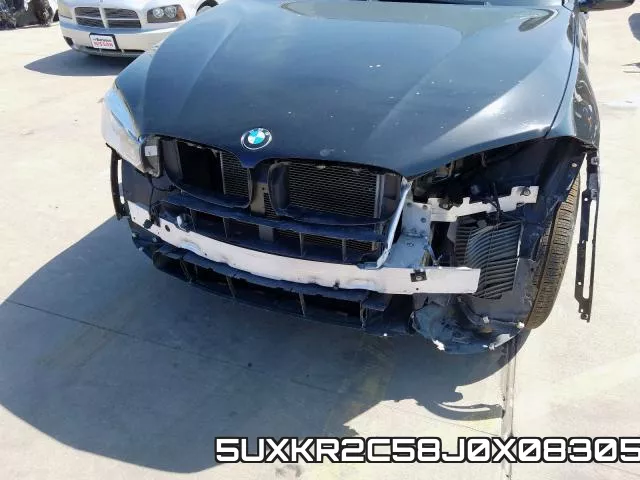 5UXKR2C58J0X08305_9.webp