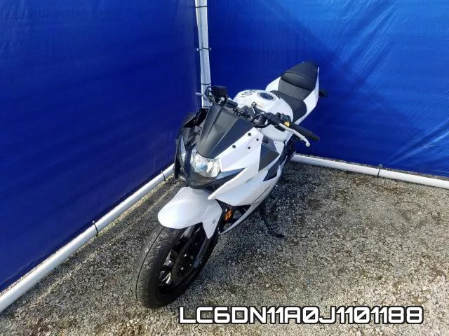 LC6DN11A0J1101188_2.webp