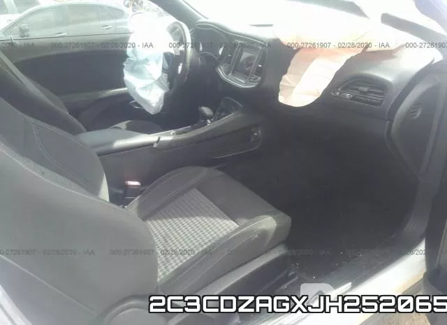 2C3CDZAGXJH252065_5.webp