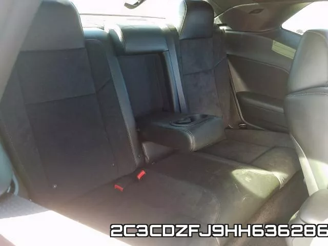 2C3CDZFJ9HH636286_6.webp
