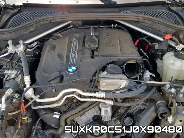 5UXKR0C51J0X90480_7.webp