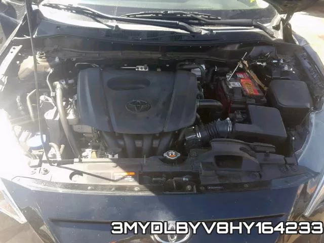 3MYDLBYV8HY164233_7.webp