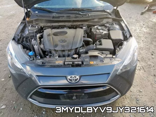 3MYDLBYV9JY321614_7.webp