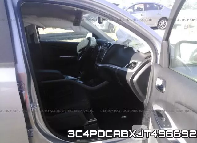 3C4PDCABXJT496692_5.webp