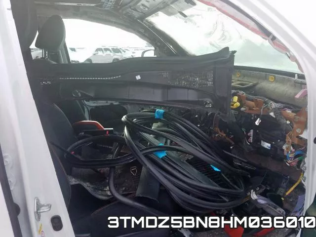 3TMDZ5BN8HM036010_5.webp
