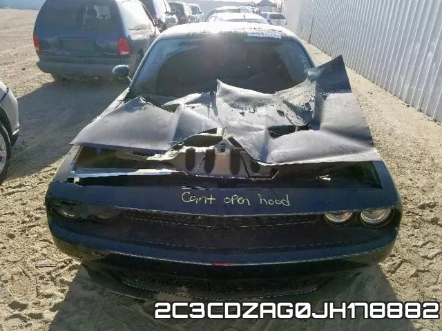 2C3CDZAG0JH178882_9.webp