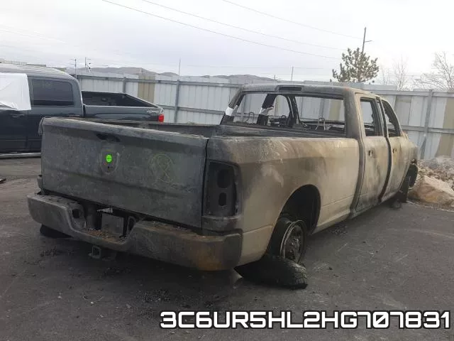 3C6UR5HL2HG707831_4.webp