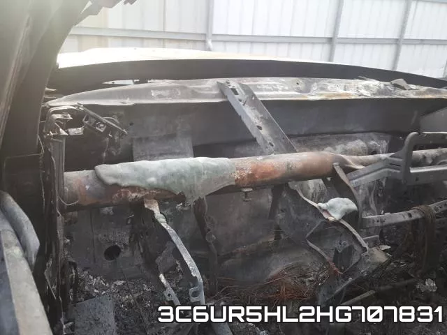 3C6UR5HL2HG707831_8.webp