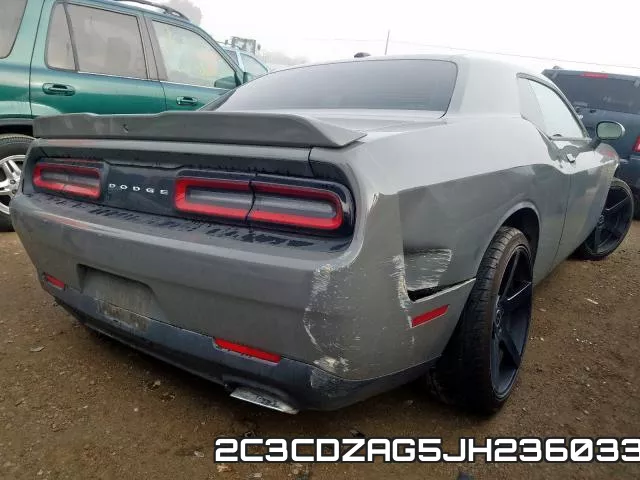 2C3CDZAG5JH236033_4.webp