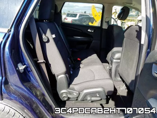 3C4PDCAB2HT707054_6.webp
