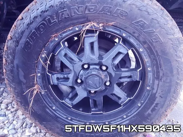 5TFDW5F11HX590435_9.webp