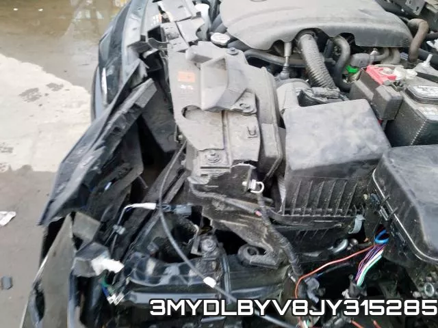 3MYDLBYV8JY315285_9.webp