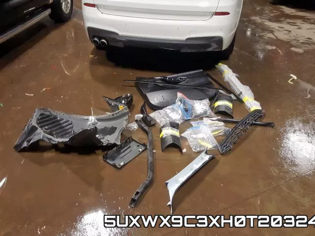 5UXWX9C3XH0T20324_9.webp