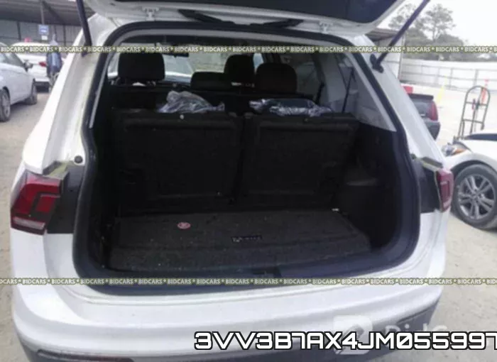 3VV3B7AX4JM055997_8.webp
