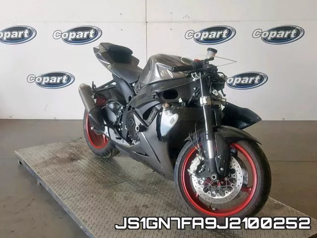 JS1GN7FA9J2100252_1.webp