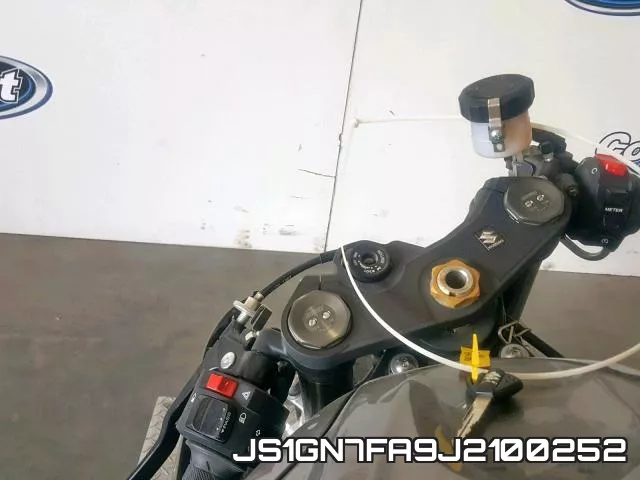 JS1GN7FA9J2100252_8.webp