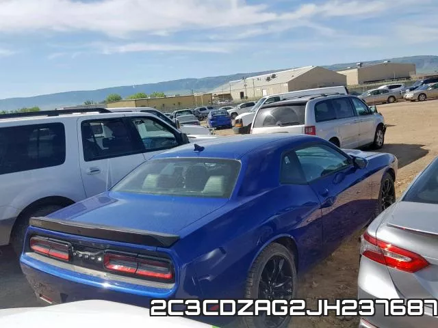 2C3CDZAG2JH237687_4.webp