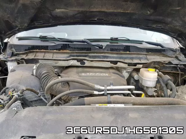 3C6UR5DJ1HG581305_7.webp