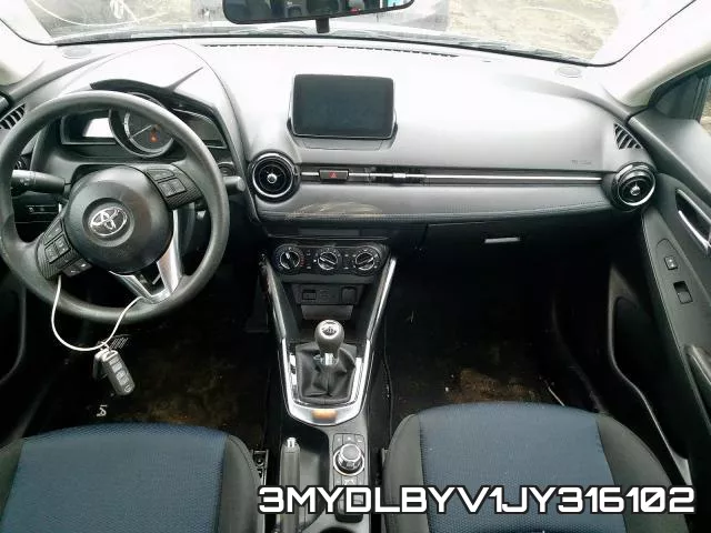 3MYDLBYV1JY316102_9.webp