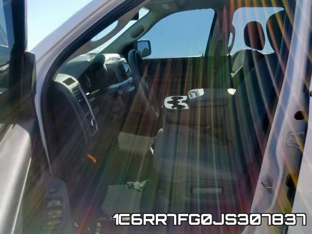 1C6RR7FG0JS307837_5.webp