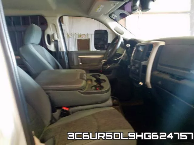 3C6UR5DL9HG624757_5.webp