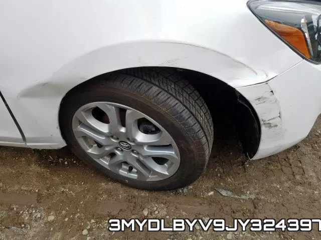 3MYDLBYV9JY324397_9.webp