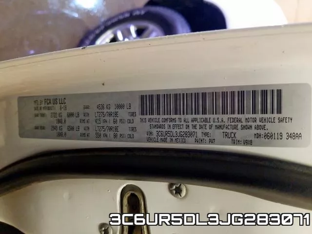 3C6UR5DL3JG283071_10.webp