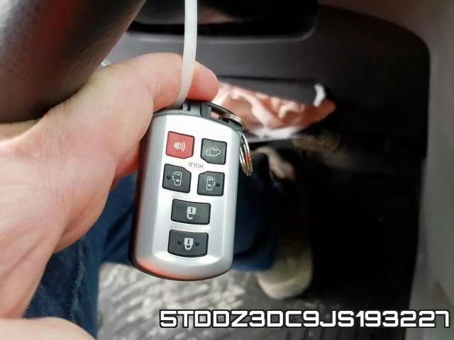 5TDDZ3DC9JS193227_9.webp