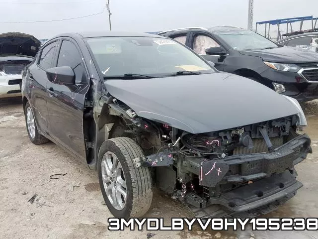3MYDLBYV8HY195238_1.webp