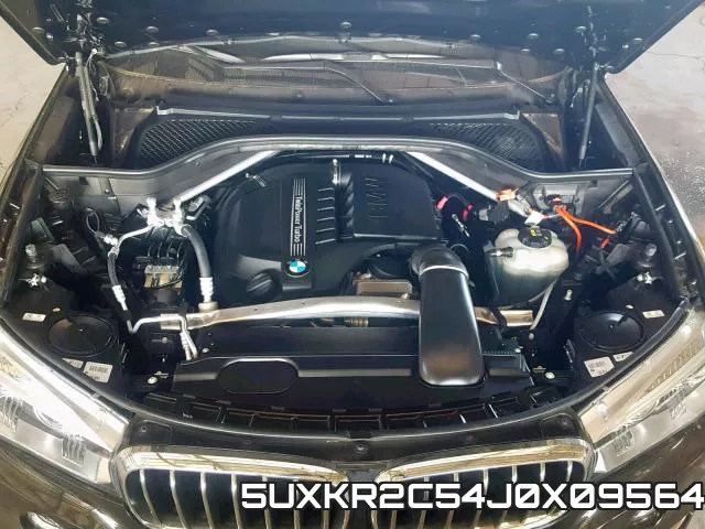 5UXKR2C54J0X09564_7.webp